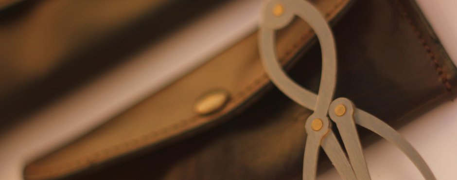 Small Calipers with Optional Leather Case